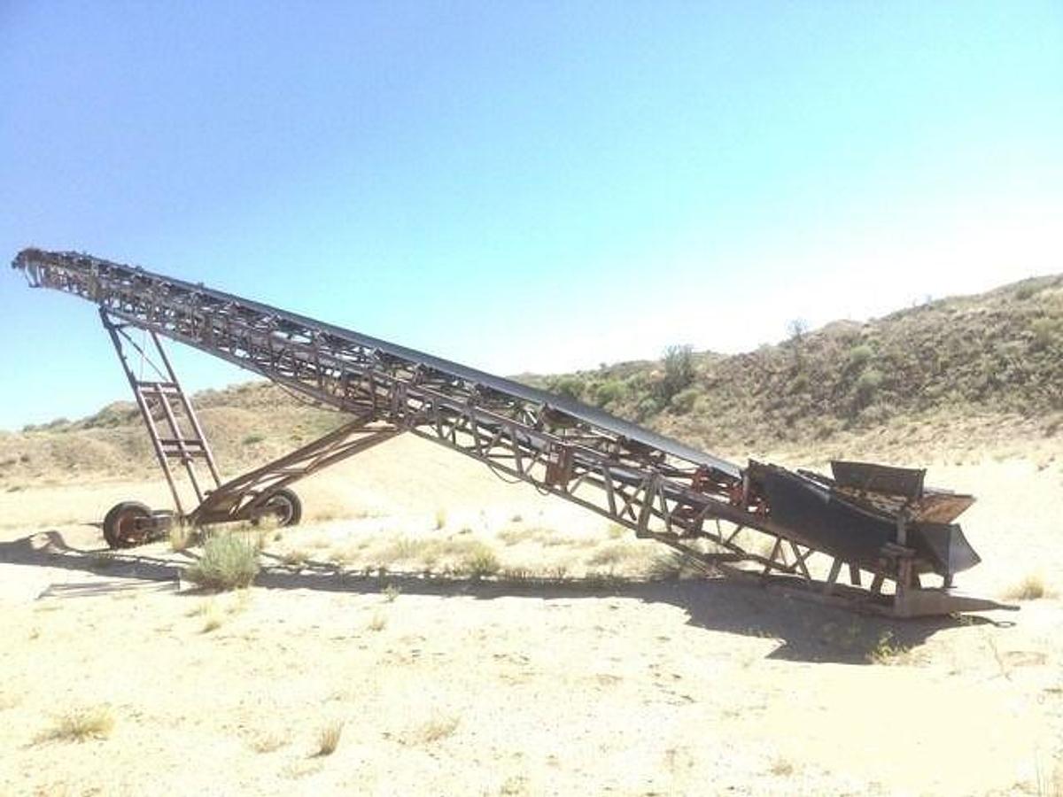 Used Peerless 24X80 Radial Stacker
