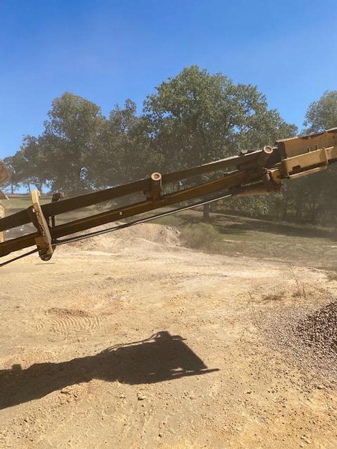 Used 2007 EXTEC Model E-7 Crawler Mounted Screening Plant, SN: 11497, with 12,400 hours, diesel engine, 5' X 16' Double Deck Incline