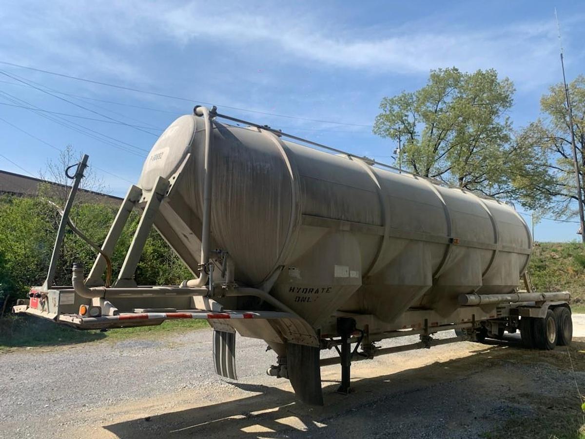 Used 97 Polor Cement Trailer