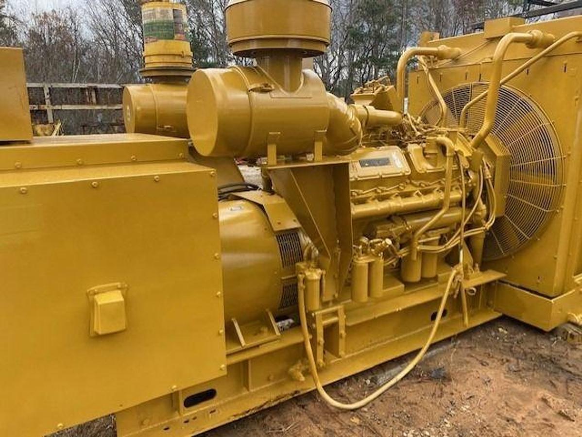 Used Cat 635KW GenSet