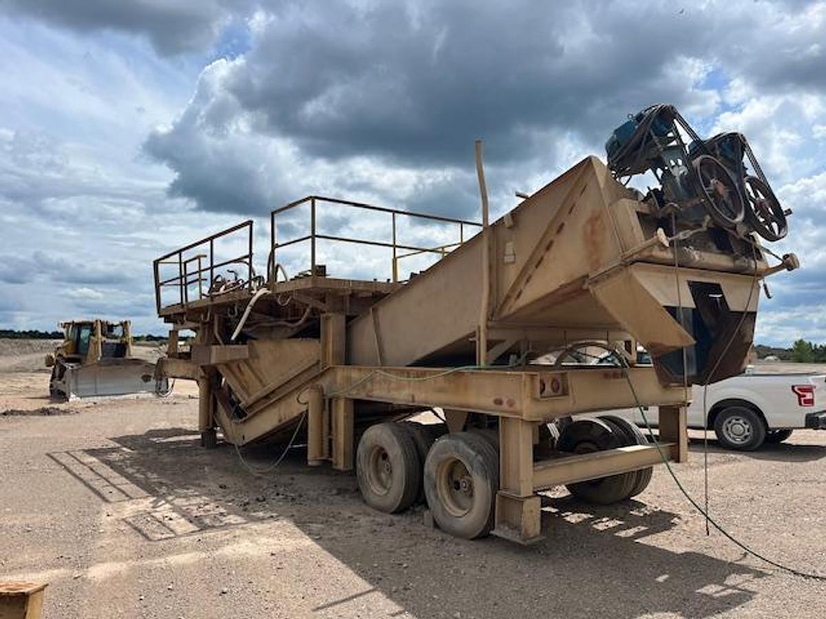 Used Telsmith 6' x 16' 3 Deck Portable Horizontal Wash Plant with 36" X 25' Twin Shaft Sand Screws