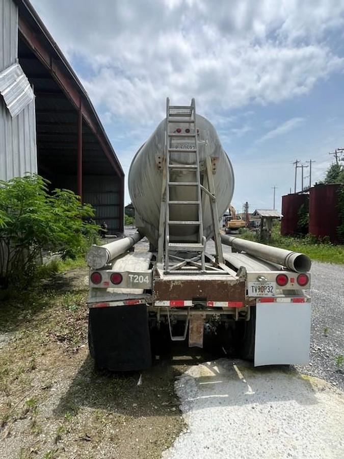 Used 97 Polor Cement Trailer