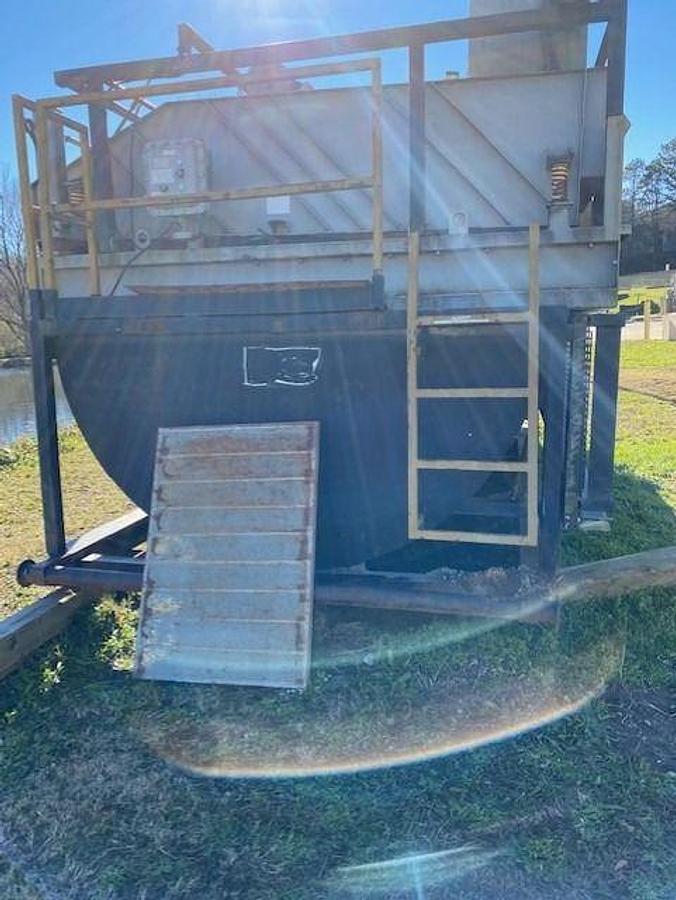 Used DelTank 4X8 Dewatering Screens