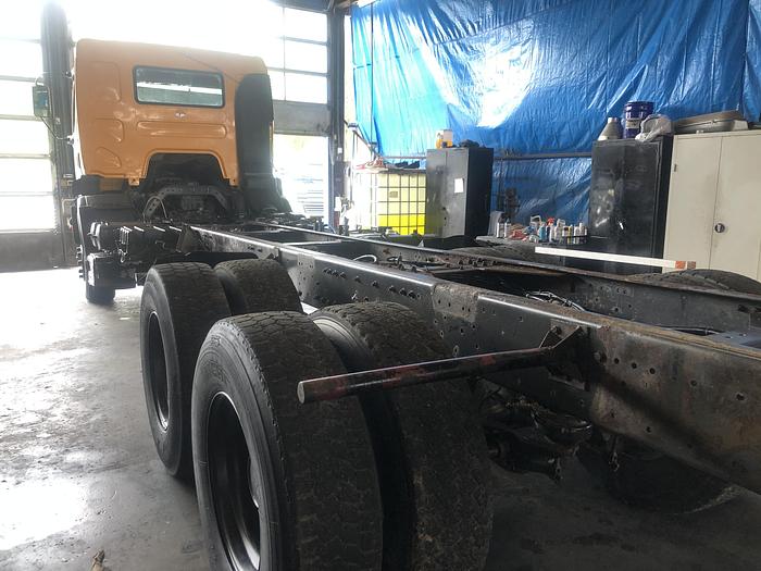 Used 2000 Renault KERAX 400 6x4 euro 2