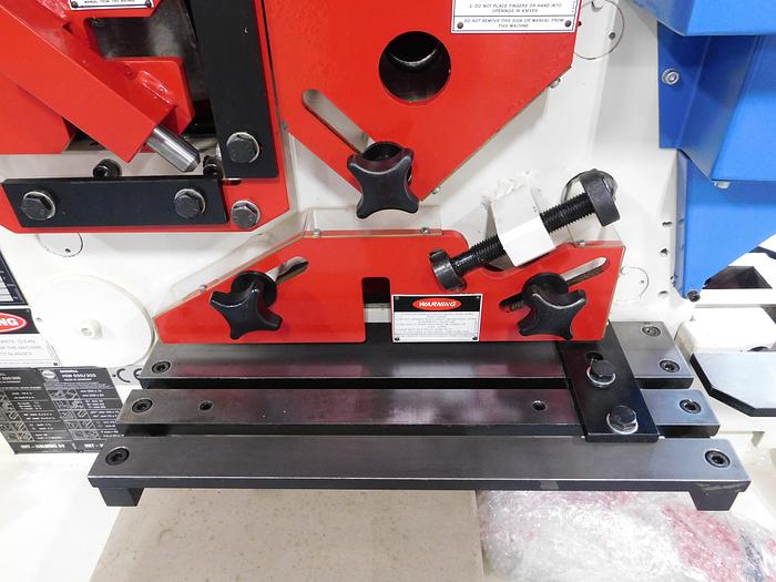 NEW Mubea 62 Ton Hydraulic Ironworker HIW 550/305