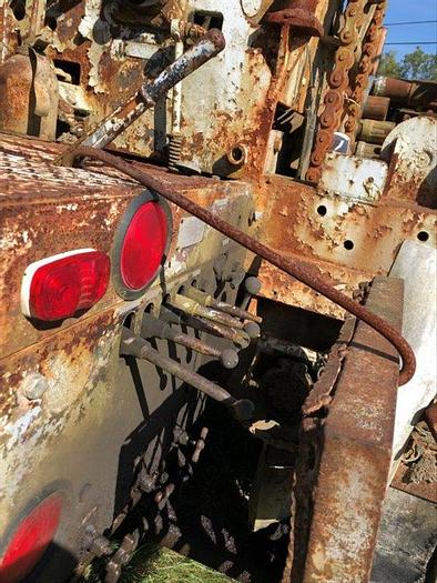 Used 1965 Davey M8A Drill Rig - Table Drive