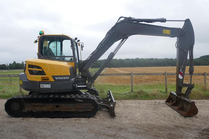 Used 2014 VOLVO ECR88D