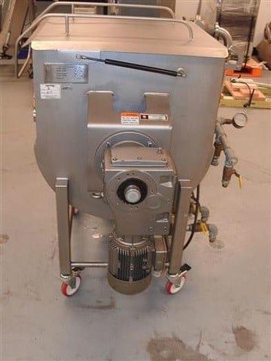 Used 8 CU. FT. APV RIBBON BLENDER – S/S – JACKETED (#9239)