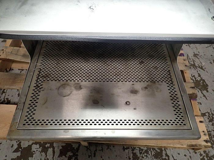 Used Misonix Model FE-WS6 WS-6 Downflow Workstation Fume Hood