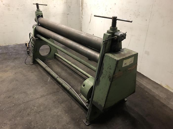 Gebruikt Universal 204