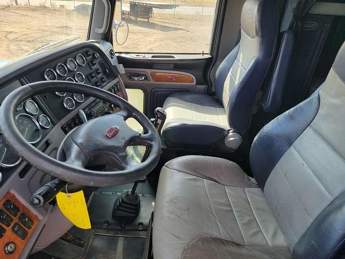 Used 2011 PETERBILT 357