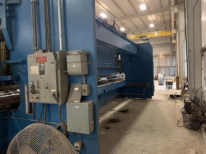 Used 1979 300 Ton Pacific CNC Hydraulic Press Brake