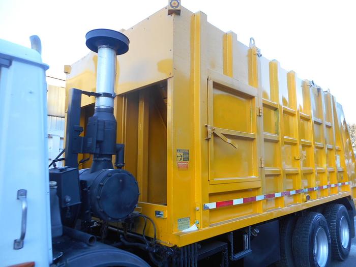 Used 2006 Mack LE613