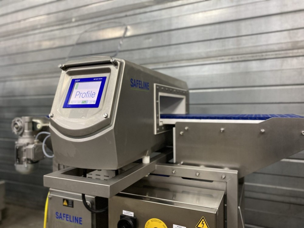 Used Mettler Toledo safeline metal detector