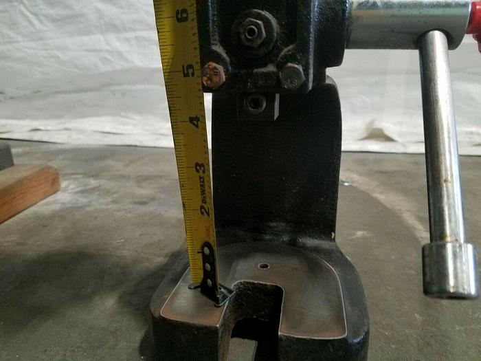 Used Dayton No. 0 1/2 Ton Arbor Press Model 4TJ92A