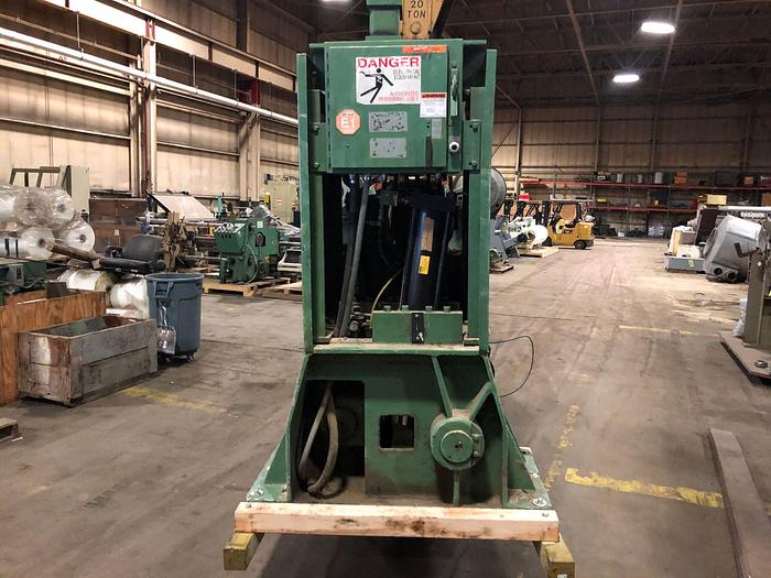 Used 100" ( 2.5 M) LANGSTON DUAL POSITION SHAFTLESS UNWIND STAND W/ DISK BRAKES