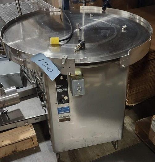 Used Used Stainless Steel Accumulating Table