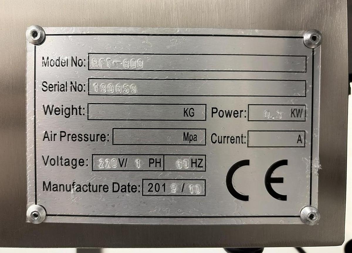 Used Used 32” Stainless Steel Accumulating Table, Model RFT-800