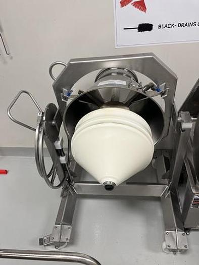 Used Used Matcon Single Pedestal IBC Blending System for Powders