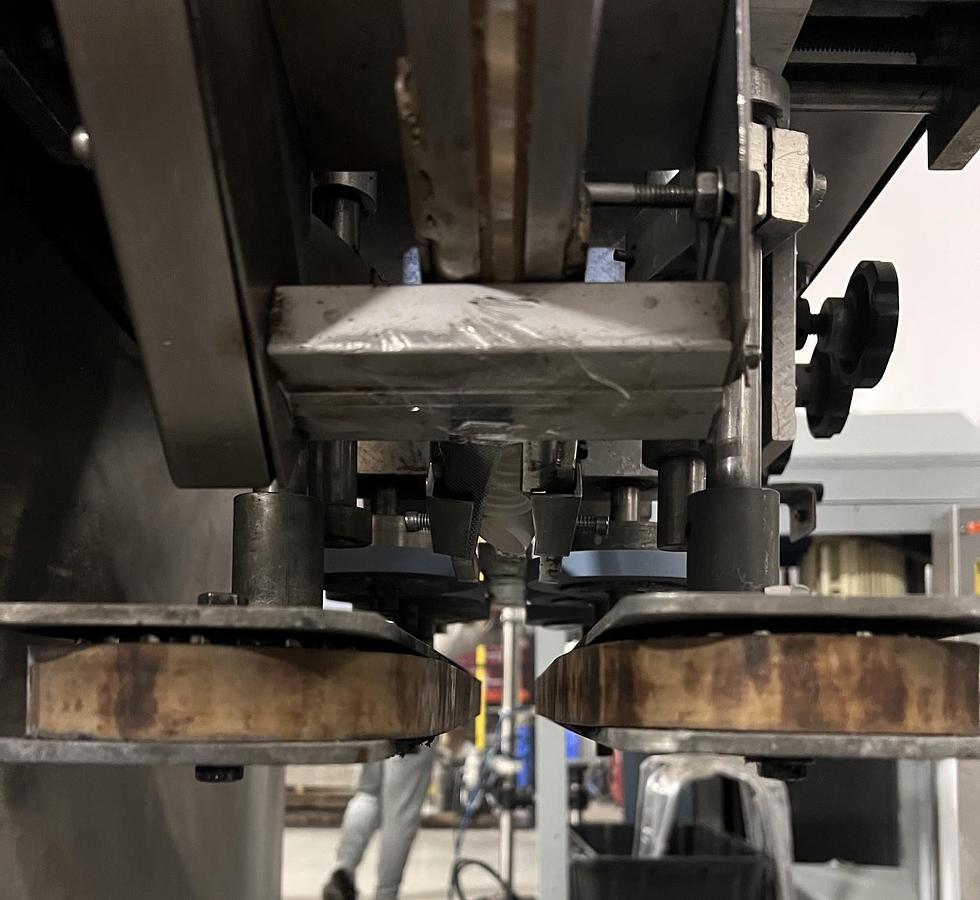 Used Used CLI – Unicap 100 Stainless Steel Inline Quill Capper