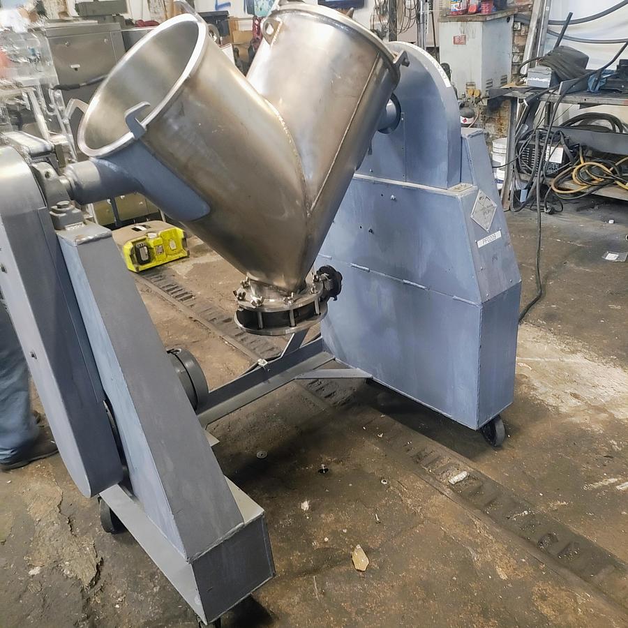 Used Used Patterson Kelley 2 Cu Ft Stainless Steel Twin Shell Blender