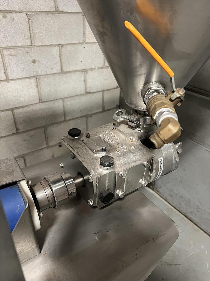 Used Used Hinds Bock Stainless Steel Single Head Servo Driven Pump Filler, Model SP-01