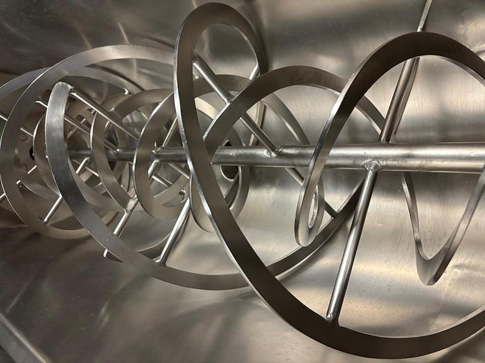 Used 1 Used (±)7-1/2 Cu Ft Stainless Steel Double Ribbon Blender