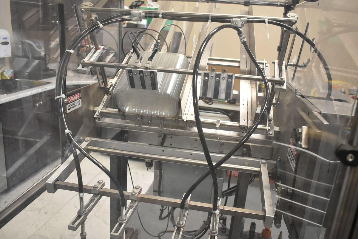 Used Used Thiele 2 Lane Stainless Steel Pick and Place – Reciprocating Placer, Model S-20-8M