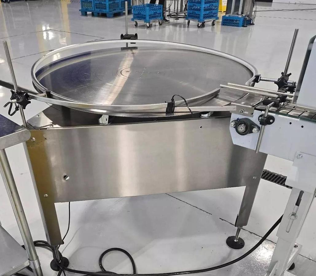 Used Used E-PAK 40” Stainless Steel Accumulating Table