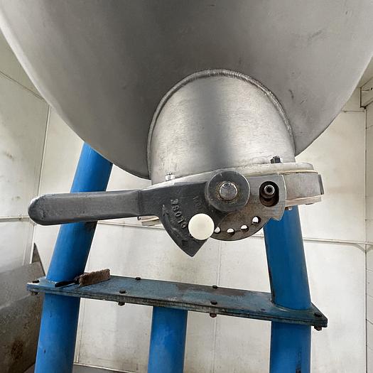 Used Used Patterson Kelly 40 Cu Ft Cross Flow Blender