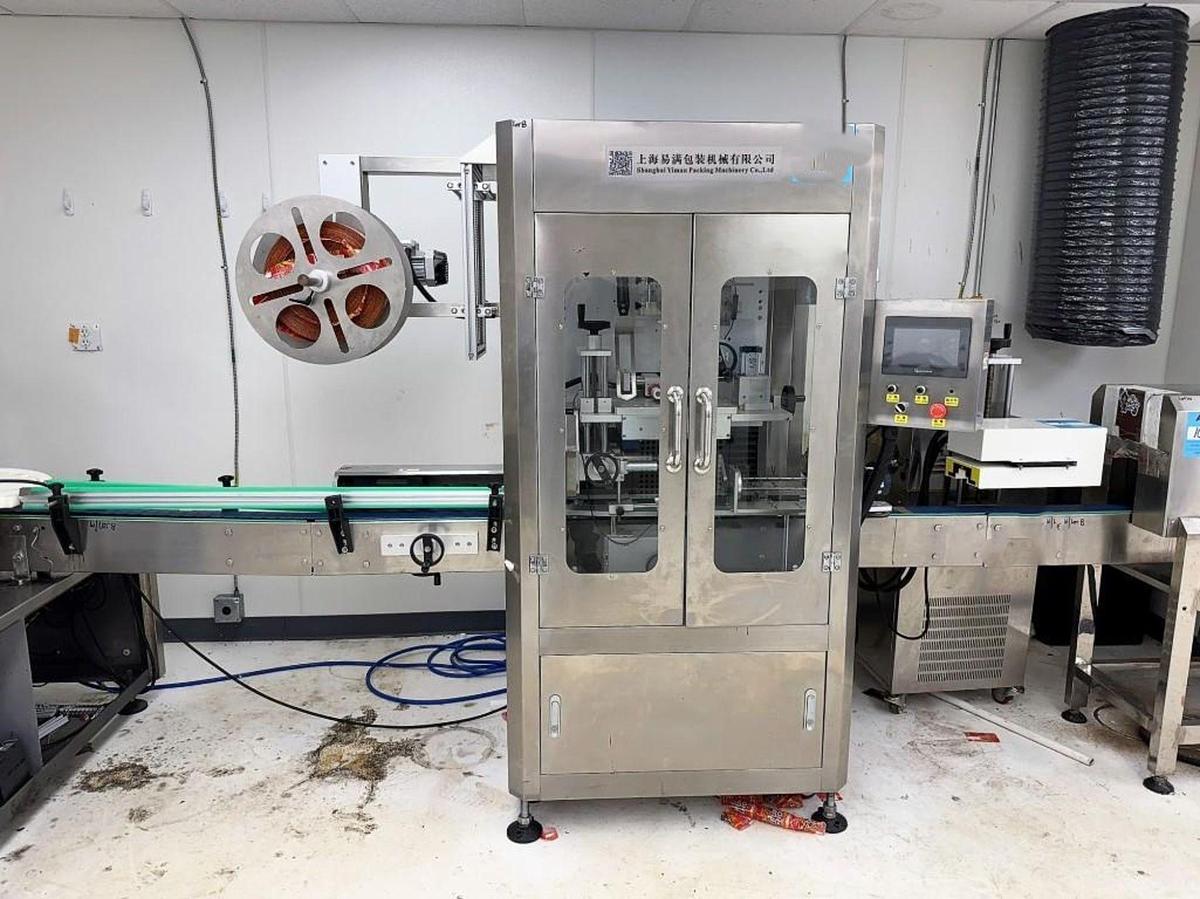 Used Used Shangai Yiman Shrink Sleeve Labeling Machine