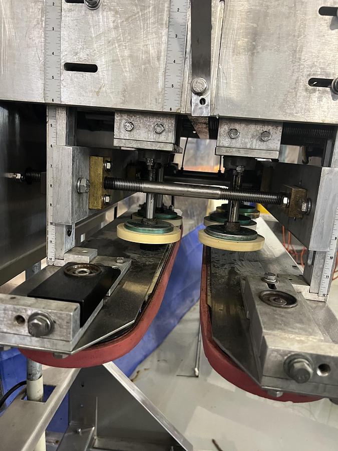 Used Used ELF Packaging Stainless Steel Cap Retorquer, Model 3500L