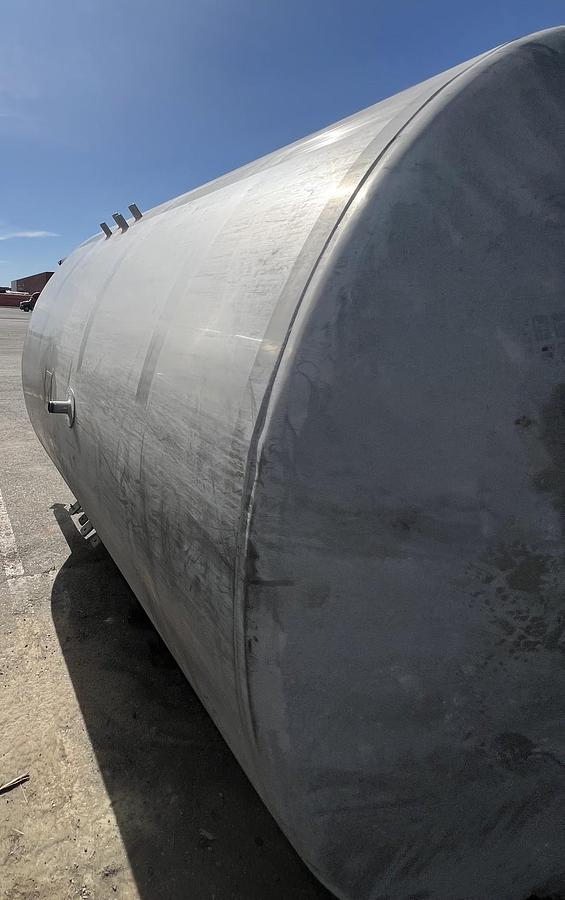 Used Used Feldmeier 4,000 G Stainless Steel Vertical Jacketed Mixing Tank