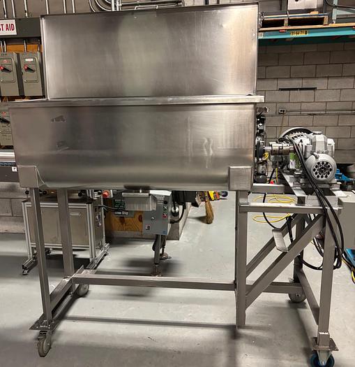Used 1 Used (±)7-1/2 Cu Ft Stainless Steel Double Ribbon Blender