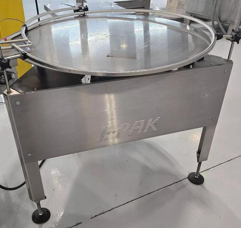 Used Used E-PAK 40” Stainless Steel Accumulating Table