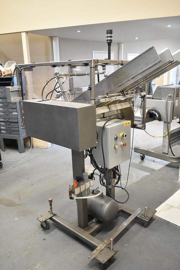 Used Used Thiele 2 Lane Stainless Steel Pick and Place – Reciprocating Placer, Model S-20-8M