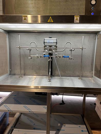 Used Used Microthermics Clean Fill Hood with Sterile Product Outlet (SPO)