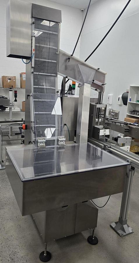 Used Used Promach - NJM Unicap 150 Automatic Stainless Steel 4 Quill Capper, Model UCAP-150-S170