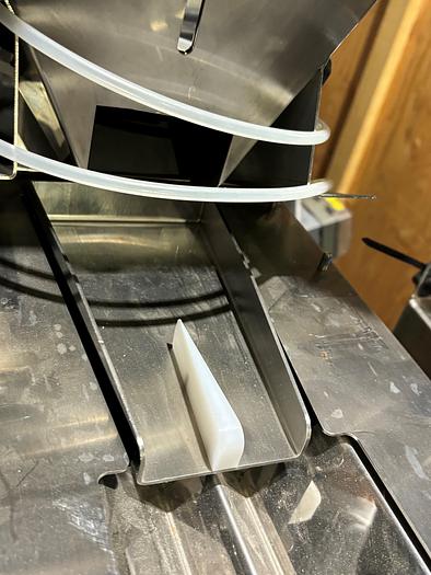 Used Used SaintyCo Table-Top Electronic Tablet/Capsule Counter, Model TM-100