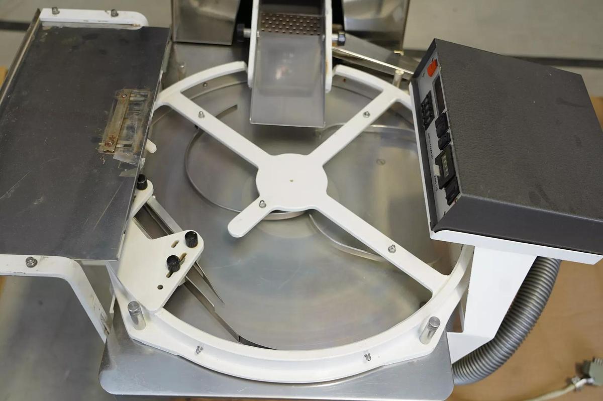 Used Used Stainless Steel (GMP) King Table-Top Electronic Tablet & Capsule, Model TB4