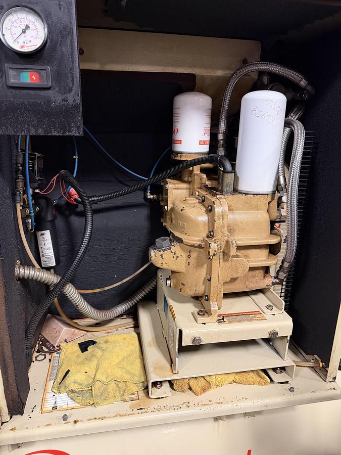 Used Used Ingersoll Rand Air Compressor with Air Dryer, Model UP6-15CTAS-150 W