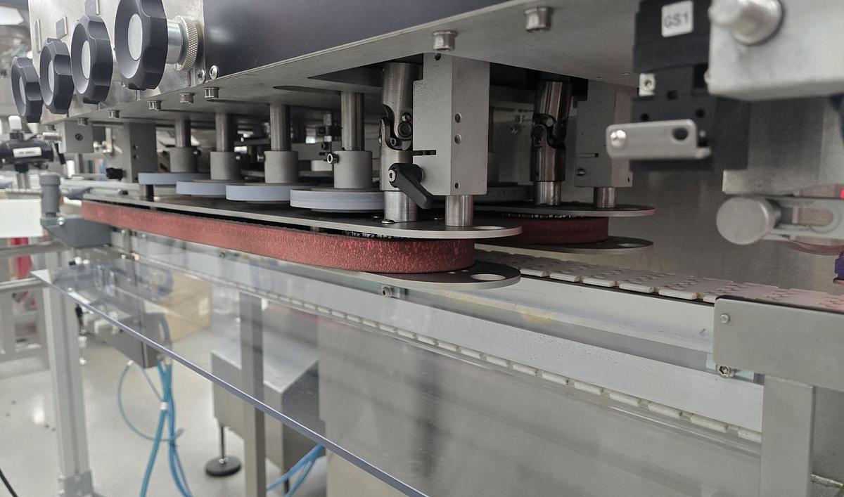 Used Used Promach - NJM Unicap 150 Automatic Stainless Steel 4 Quill Capper, Model UCAP-150-S170