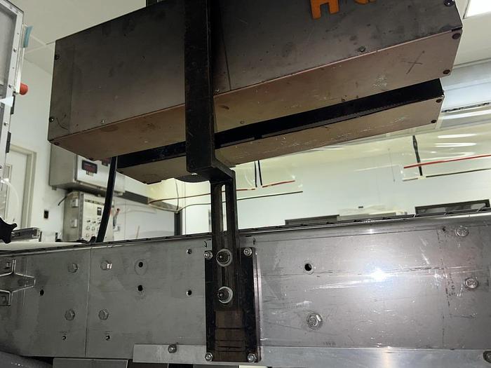 Used Used Heat/Shrink Tunnel for Neck Banding