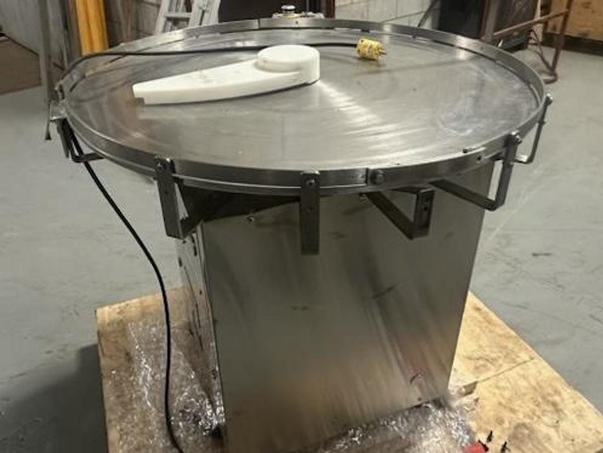 Used Used Chase-Logeman 36” Stainless Steel Accumulating Table, Model 24-36 U/A