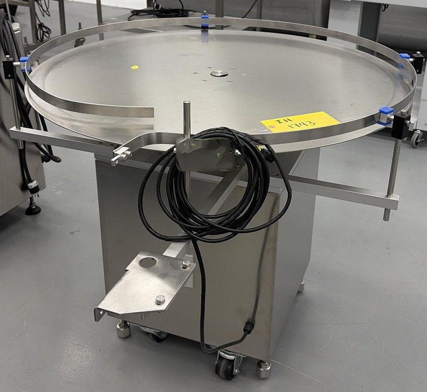 Used Used 39-1/2” Diameter Stainless Steel Accumulating Table