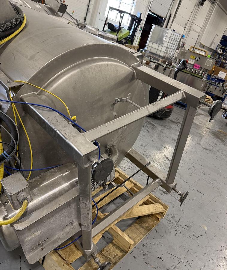 Used  Used Wolf-Tec 400 Gallon Stainless Steel Bring Mixing Tank, Model Polar Dissolver