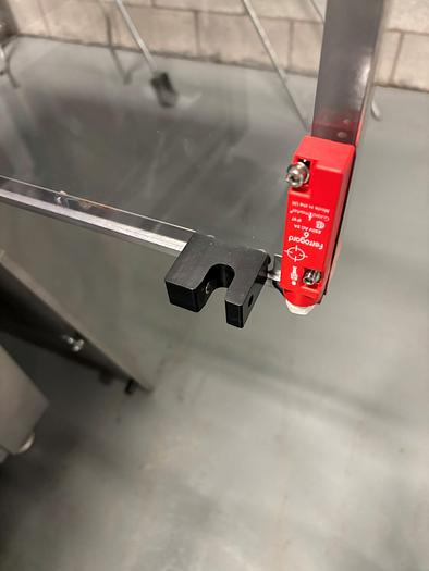 Used Used Flexicon Aseptic Liquid Vial Filling, Stoppering and Crimp Capping System, Model FMB-200