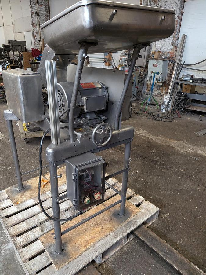 Used Used Fitzpatrick Model D6 Fitzmill