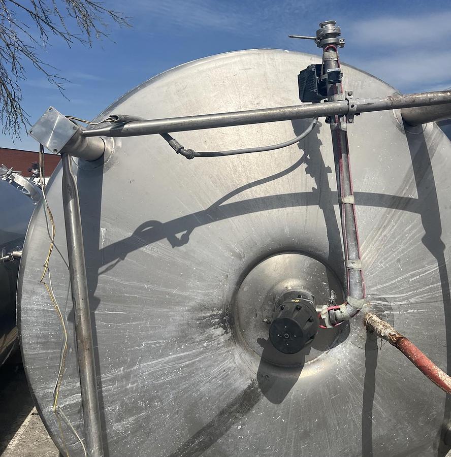 Used Used Feldmeier 4,000 G Stainless Steel Vertical Jacketed Mixing Tank