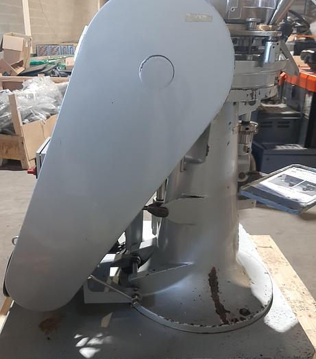 Used Used Natoli 20 Station “D” Tooled Rotary Tablet Press, Model NP250-20